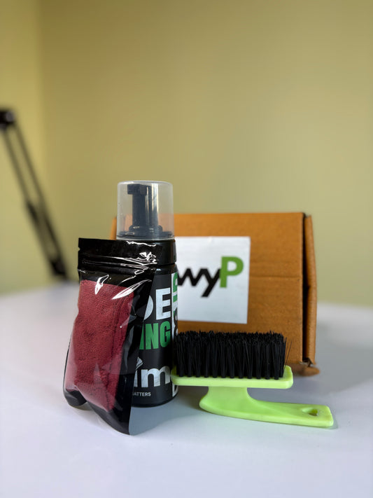 WypeUp Shoe Cleaning Kit – 150 ml Foam + Brush & Cloth